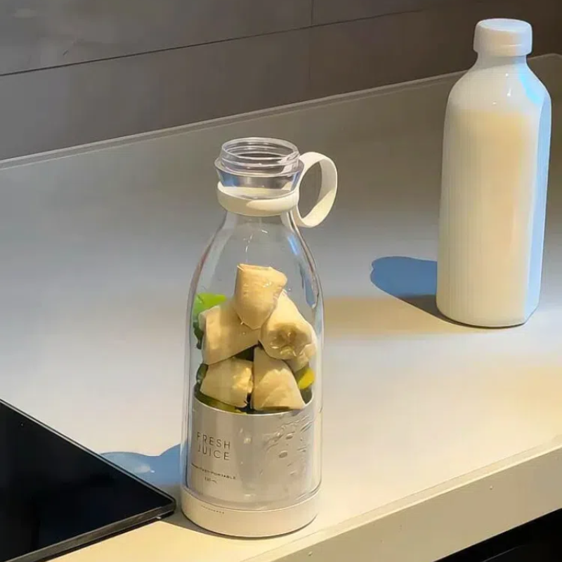 Portable Electric Fruit Juicer with Heating Function